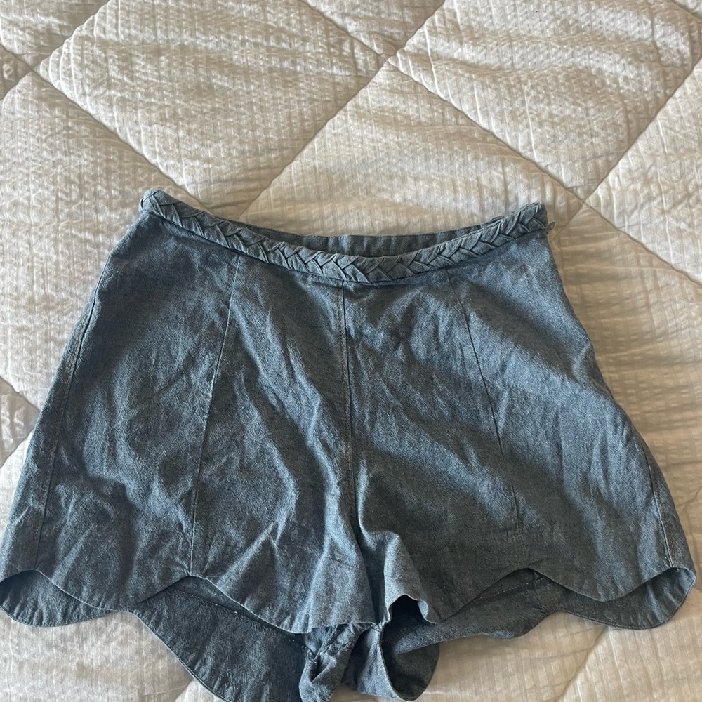 DV high waisted chambray shorts